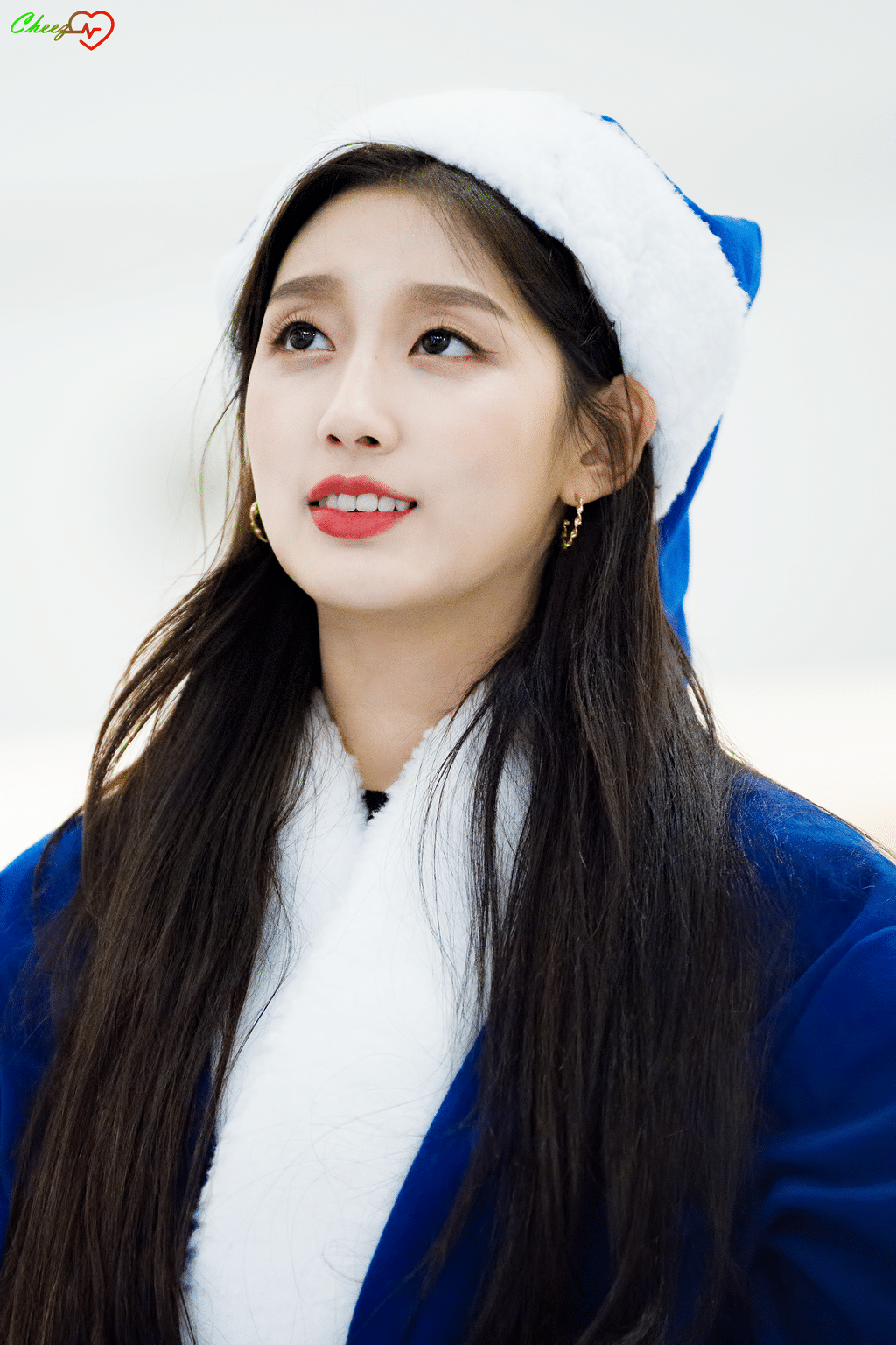 #러블리즈 파란산타 막내 정예인