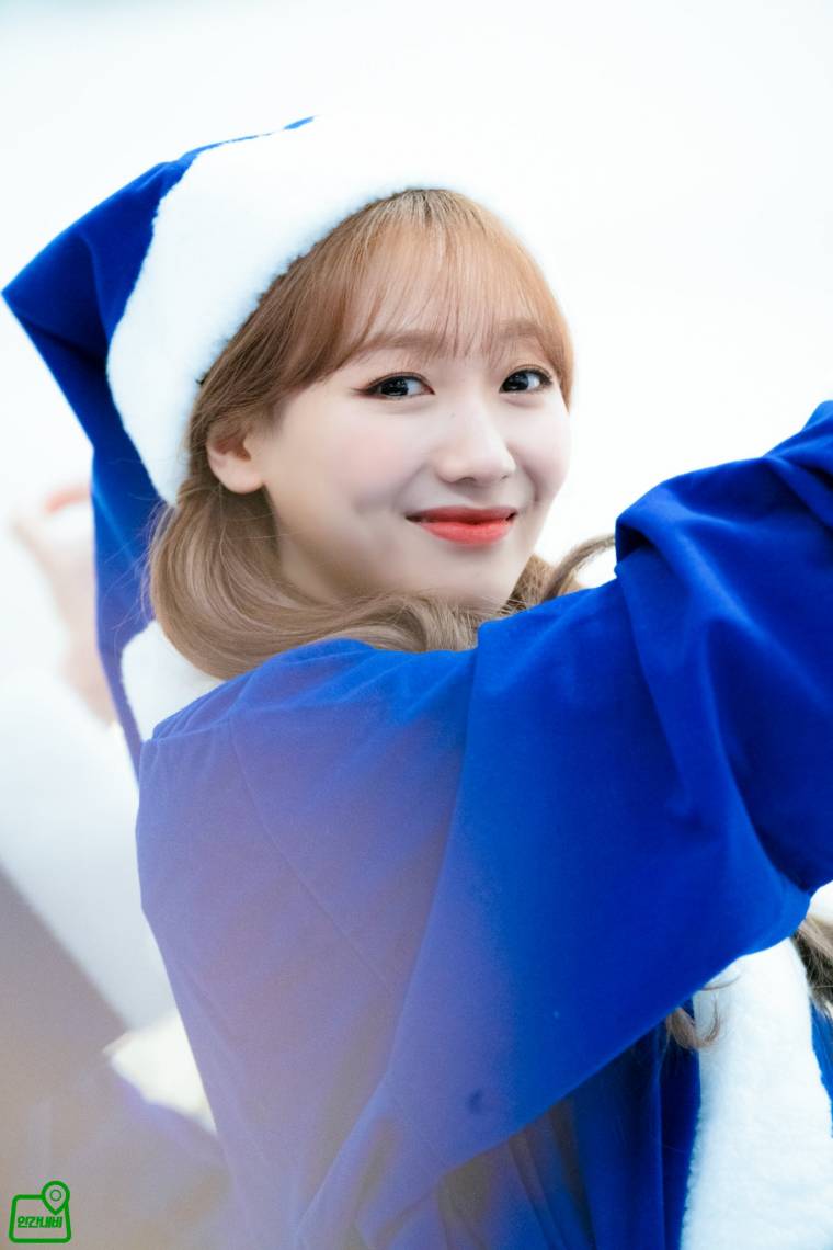 #러블리즈 파란 산타 #류수정