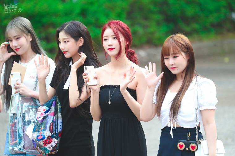 #미주 (#러블리즈) - 190628 뮤직뱅크 출근길.jpg