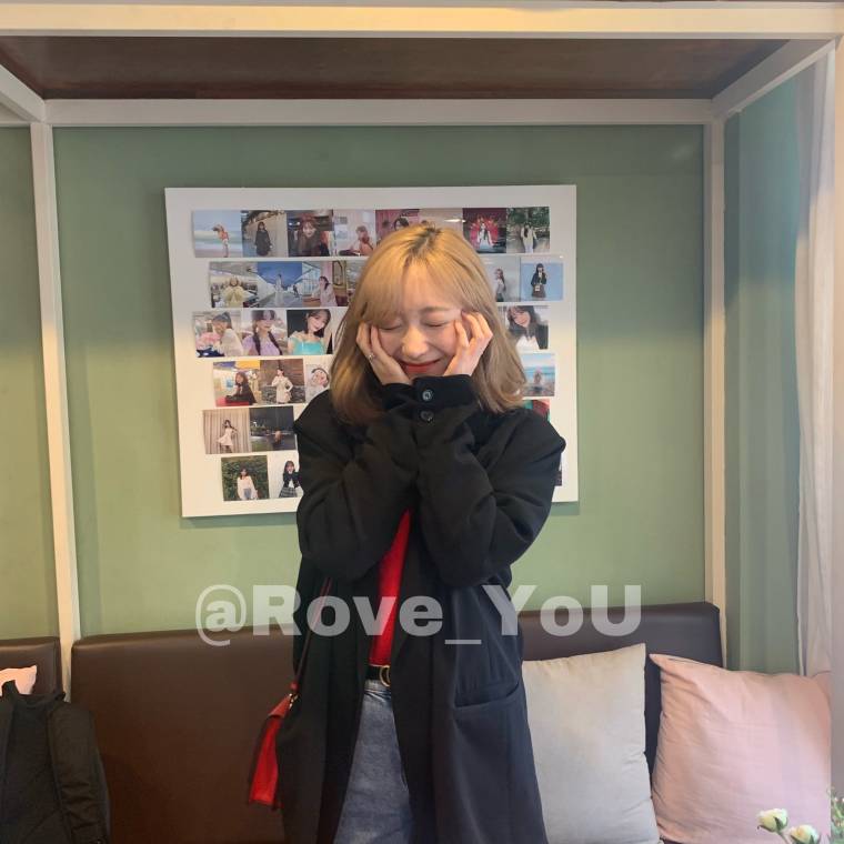 러블리즈 생일카페온 짝뚜 류수정