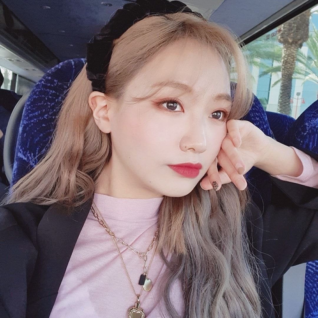 LA에서.. 러블리즈 류수정.jpg