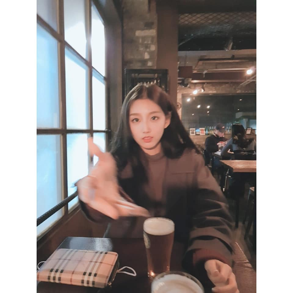 러블리즈 정예인 여친모드.jpg