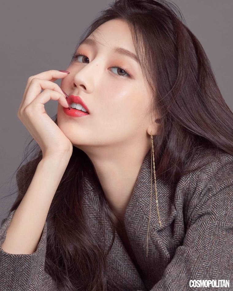 러블리즈 정예인 (코스모폴리탄)