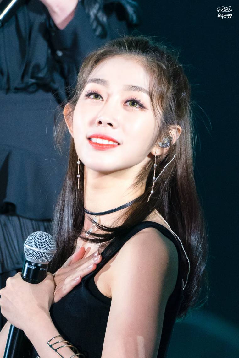 러블리즈 눈큰애.. 서지수