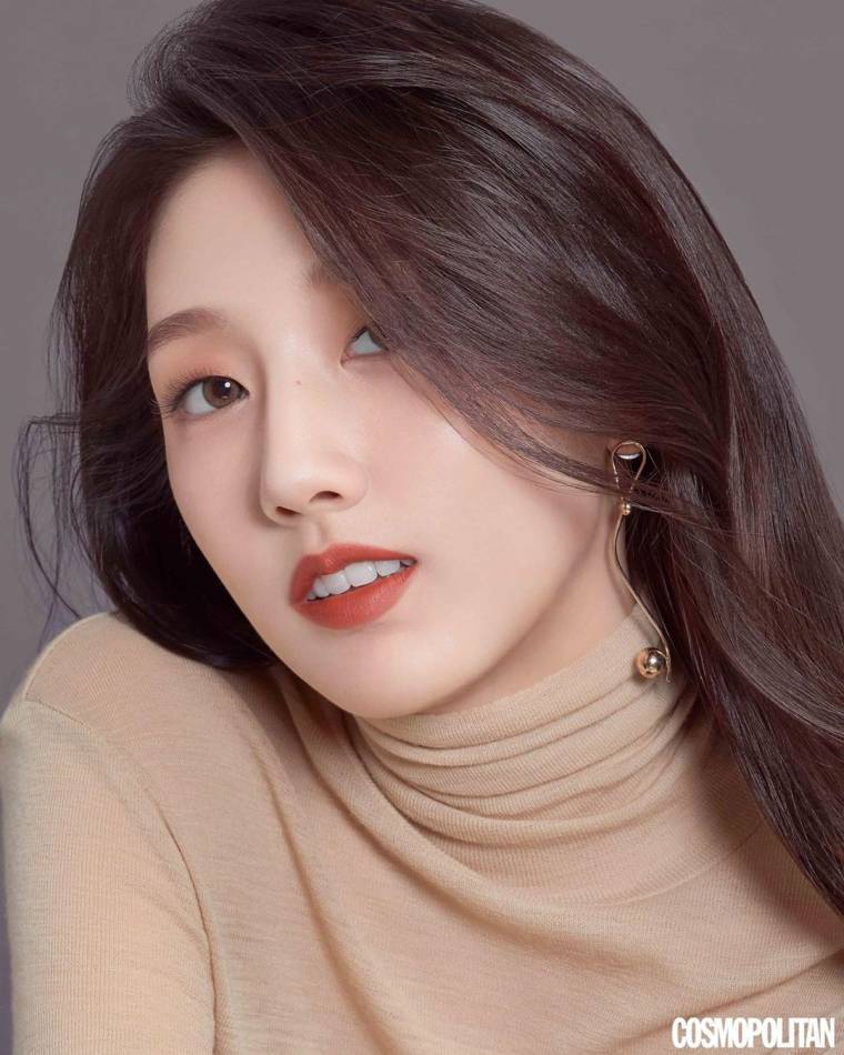 러블리즈 정예인 (코스모폴리탄)