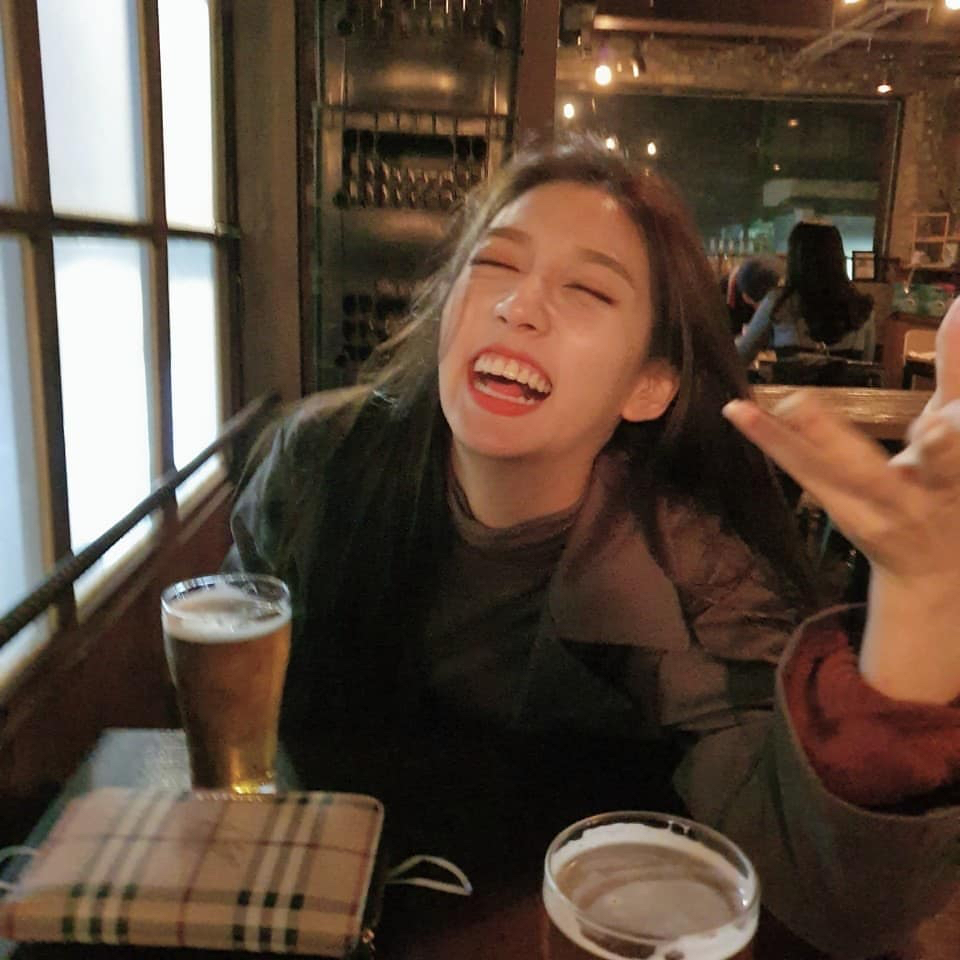 러블리즈 정예인 여친모드.jpg