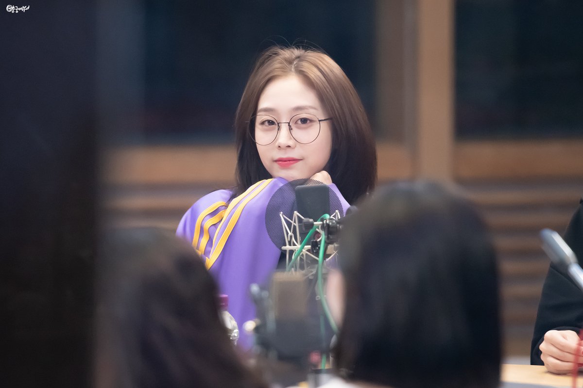 보라색 아디다스 #러블리즈 #서지수