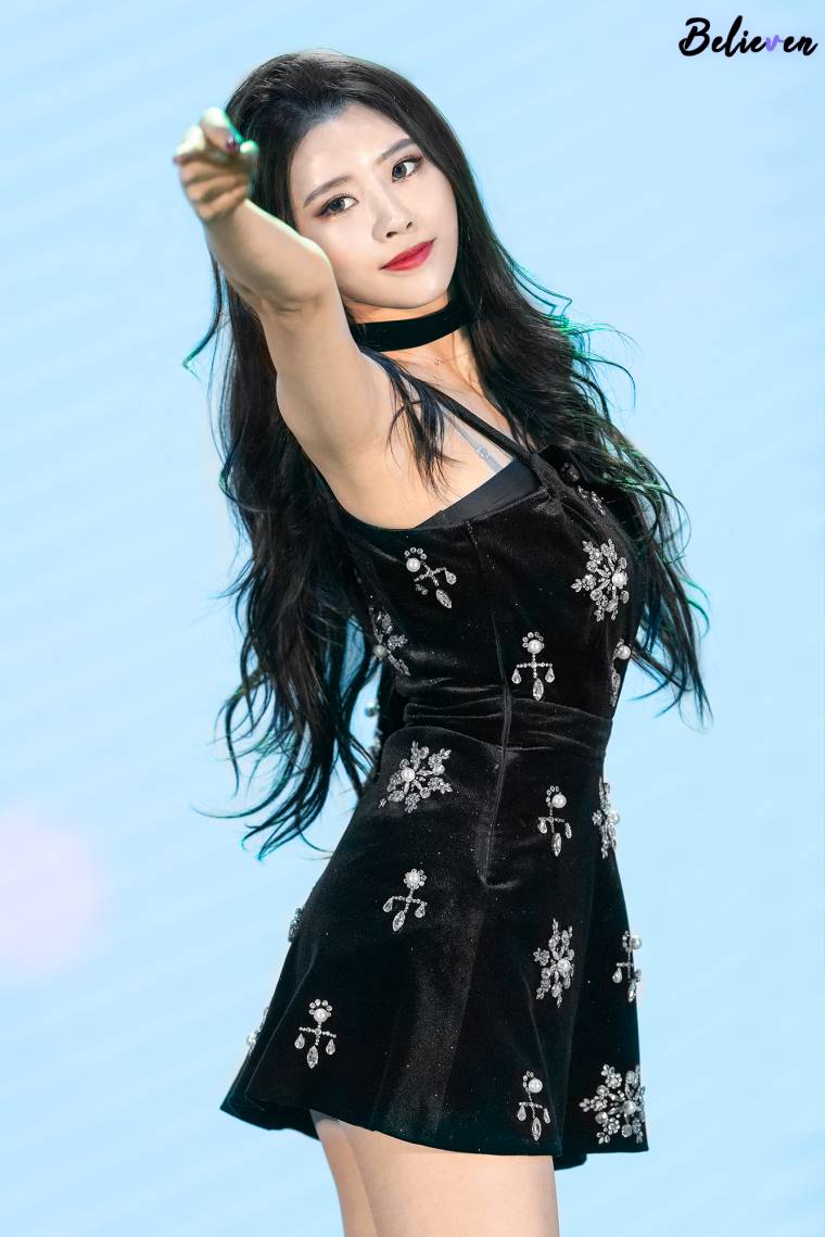블랙청순 러블리즈 이미주.jpg
