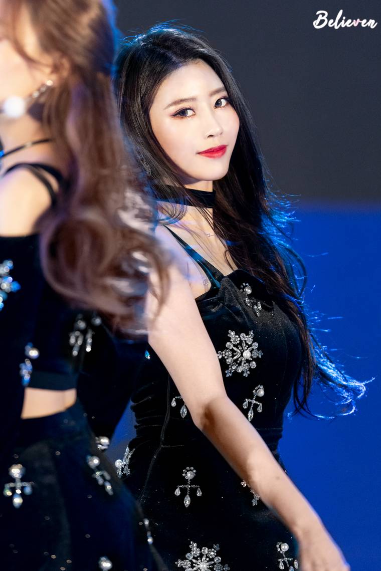 블랙청순 러블리즈 이미주.jpg