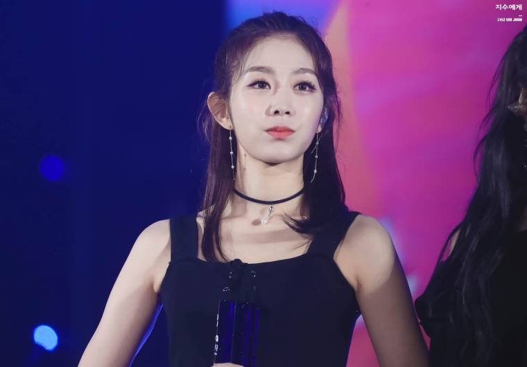 러블리즈 눈큰애.. 서지수