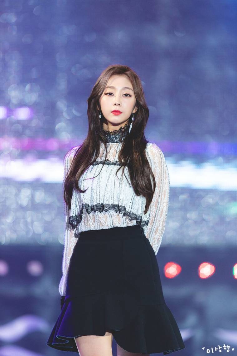 러블리즈 눈큰애 서지수