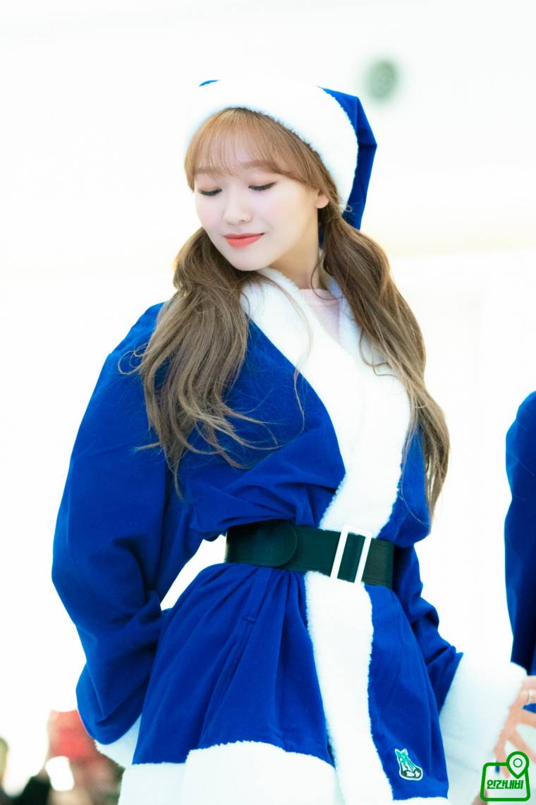 #러블리즈 파란 산타 #류수정