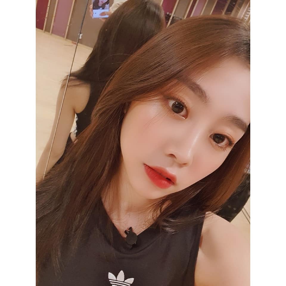러블리즈 지수.insta