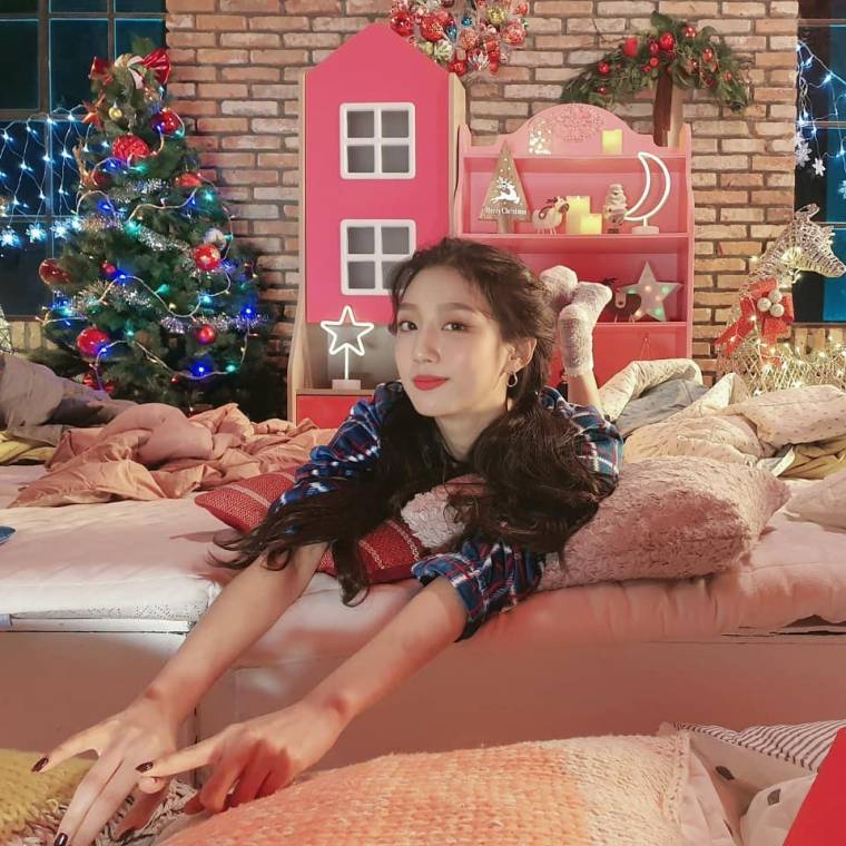 #러블리즈 예인.insta (MERRY CHRISTMAS ?❣)