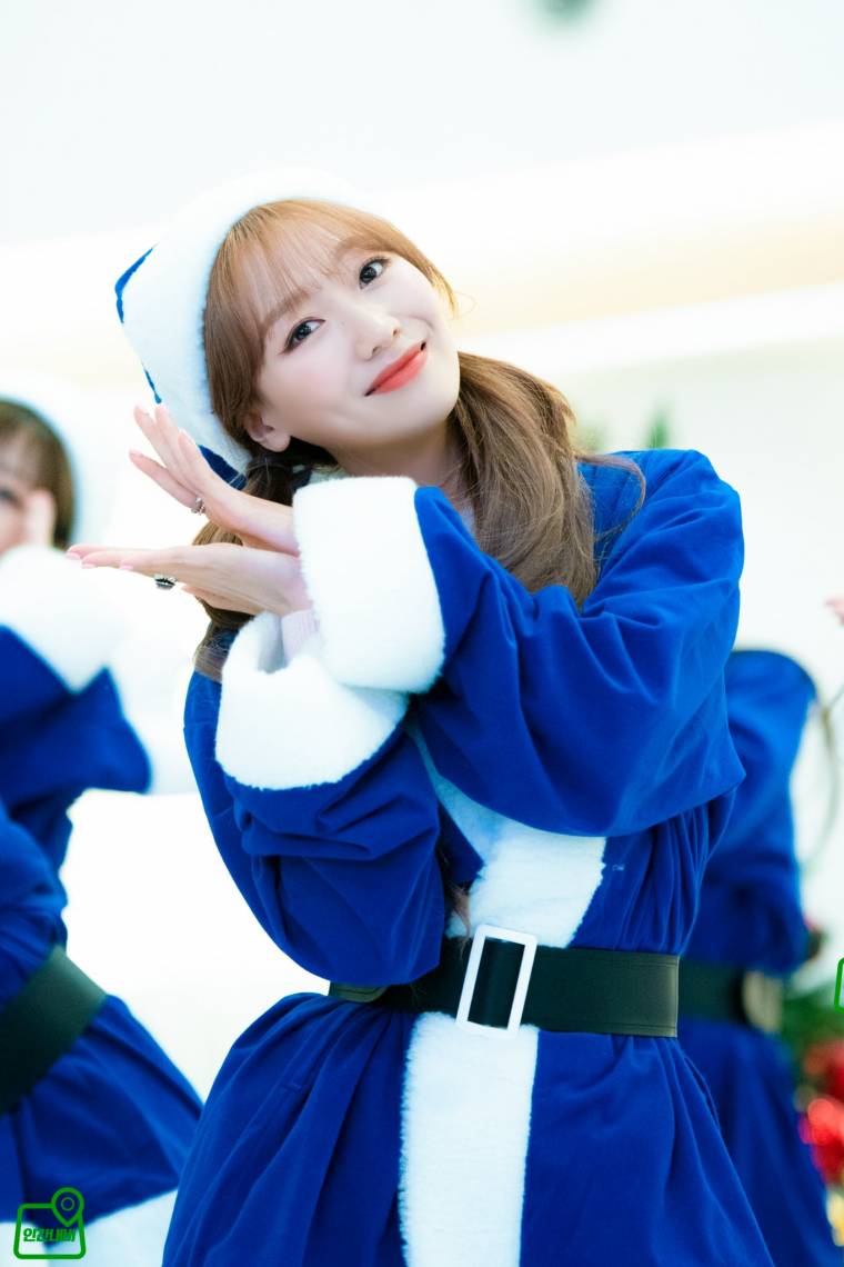 #러블리즈 파란 산타 #류수정