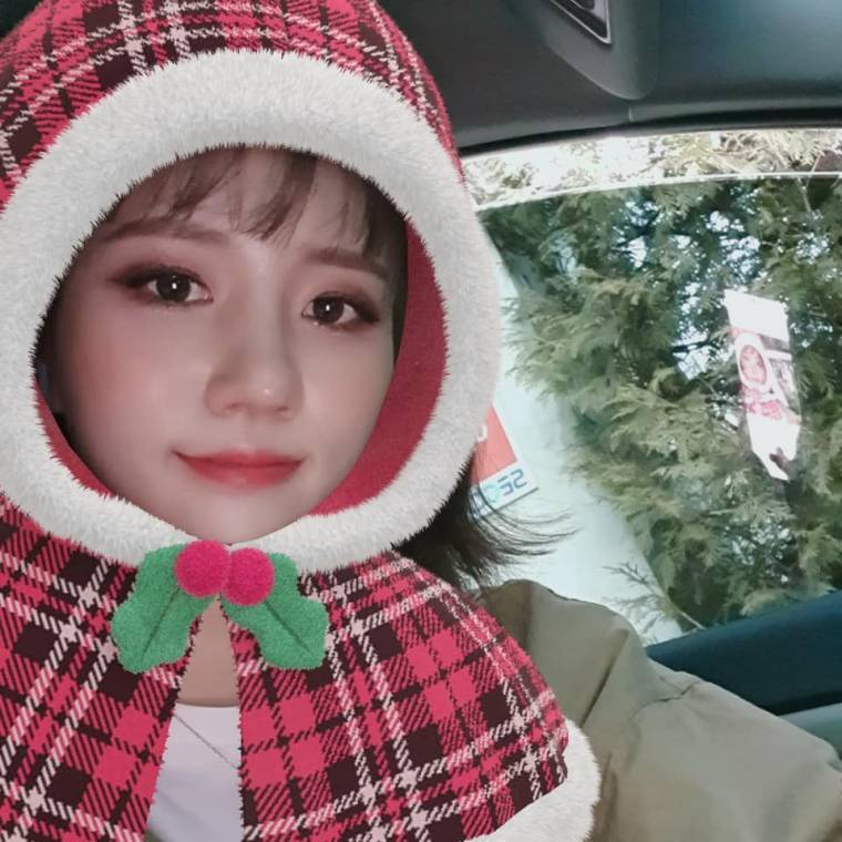 #러블리즈 명은.insta (러블리너스 메롱크리스마스??)
