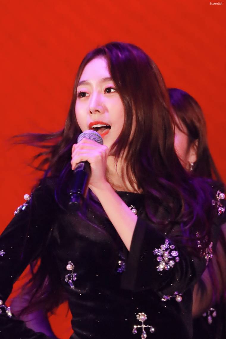 블랙여우 러블리즈 서지수.jpg