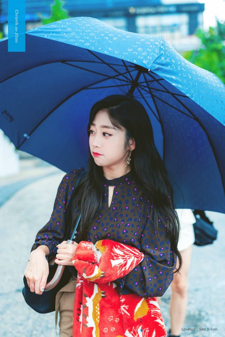우산쓴 #러블리즈 #서지수.jpg