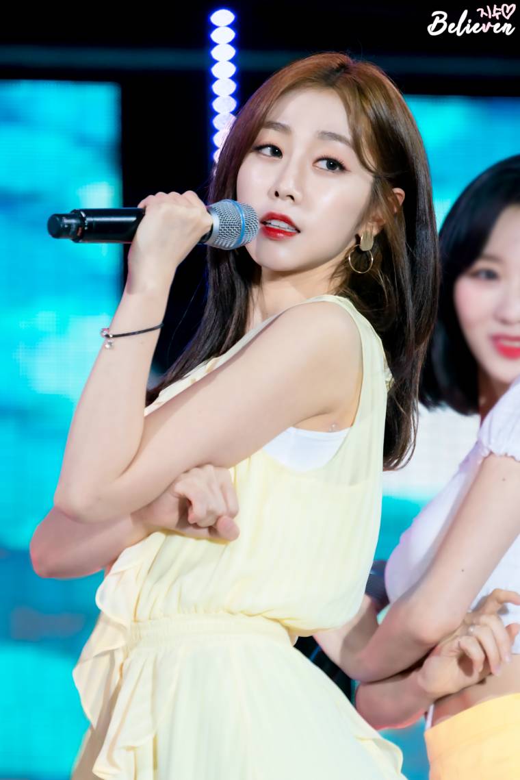 러블리즈 노란여우 서지수