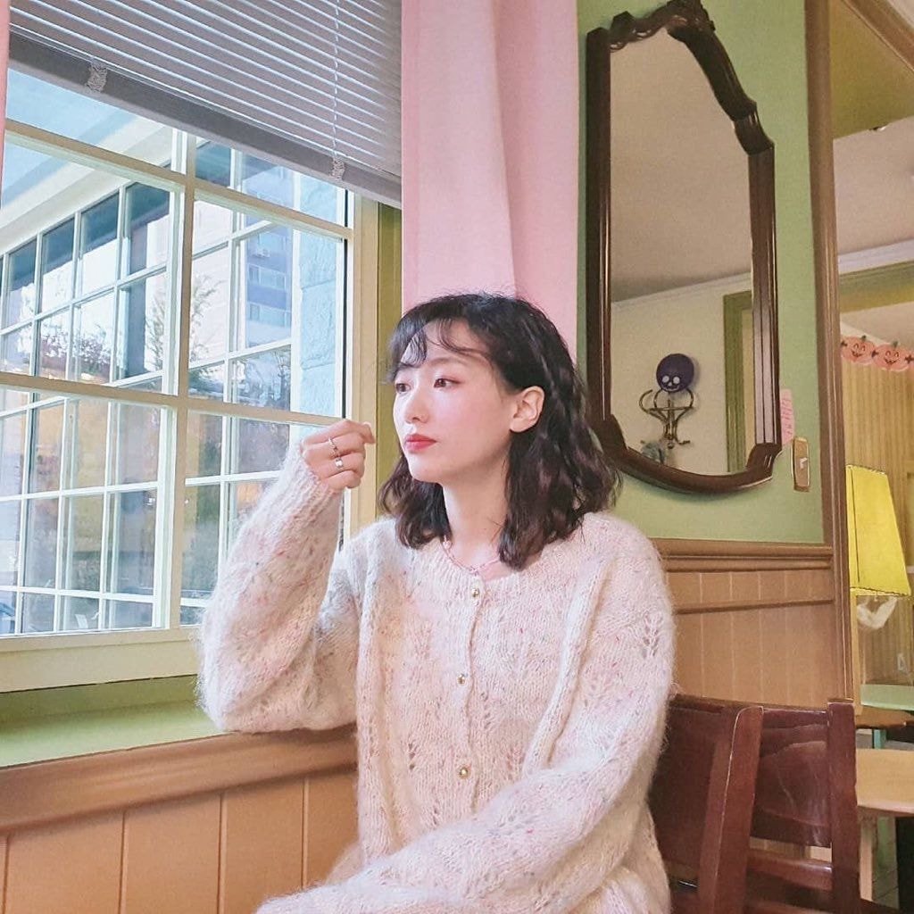 러블리즈 류수정.insta
