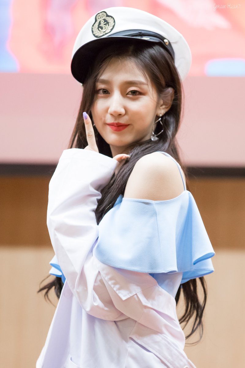 의사 가운 입은 #러블리즈 #정예인