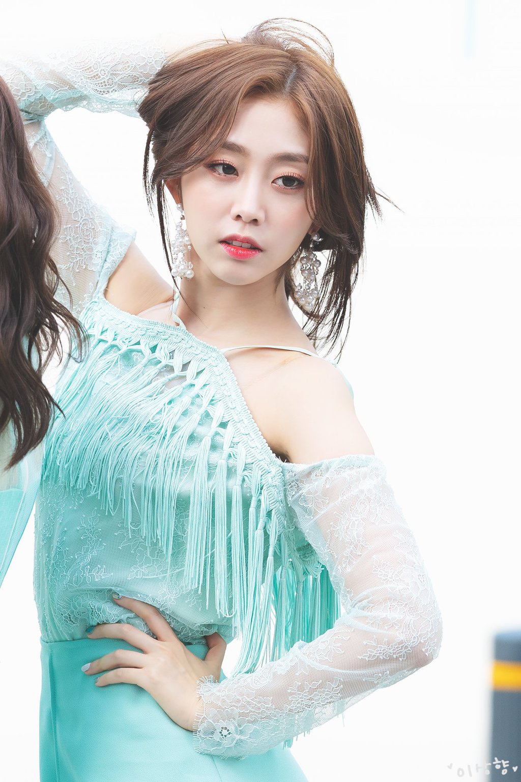 민트색도 잘 어울리는 #러블리즈 서지수