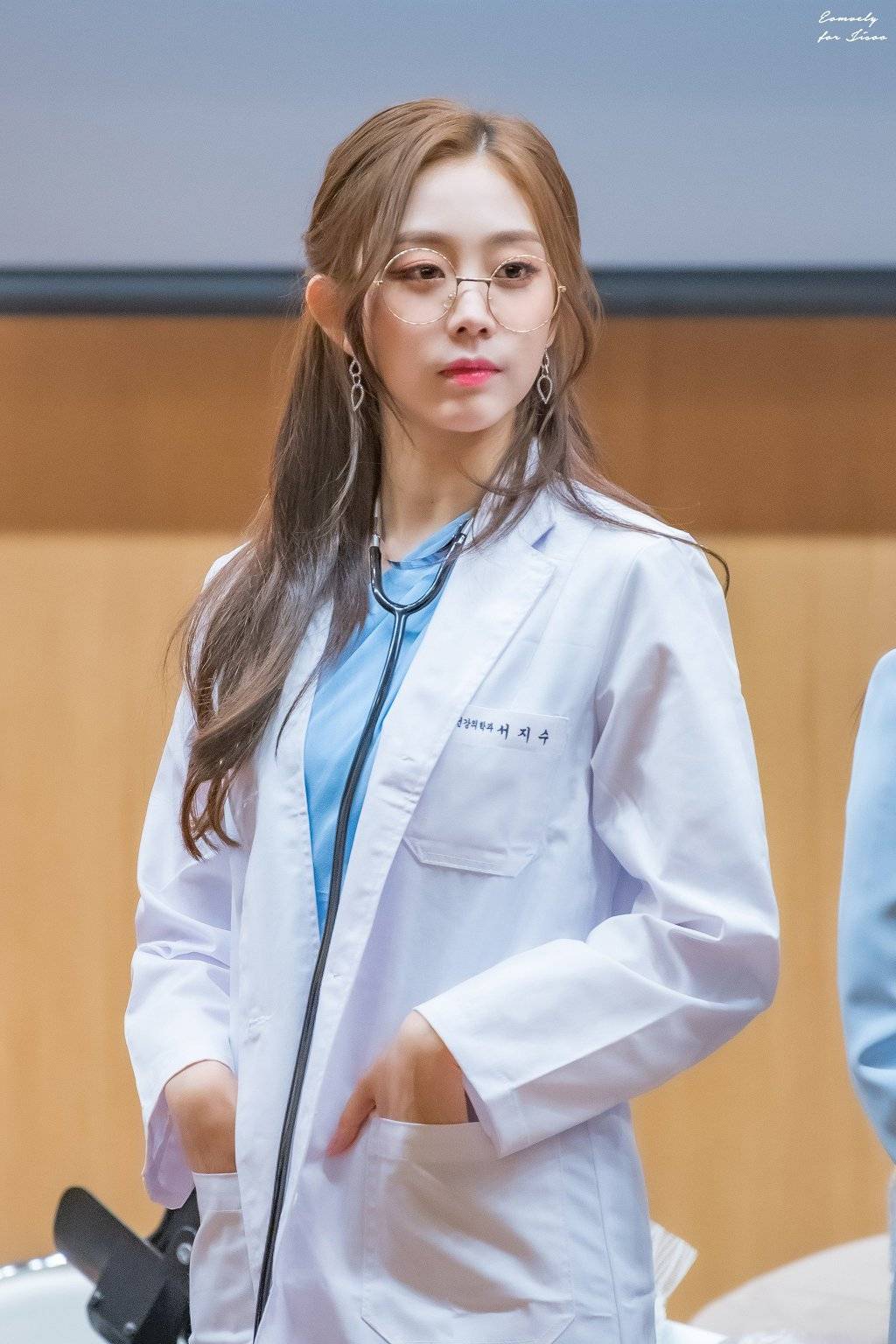 #러블리즈 서지수 의사 선생님
