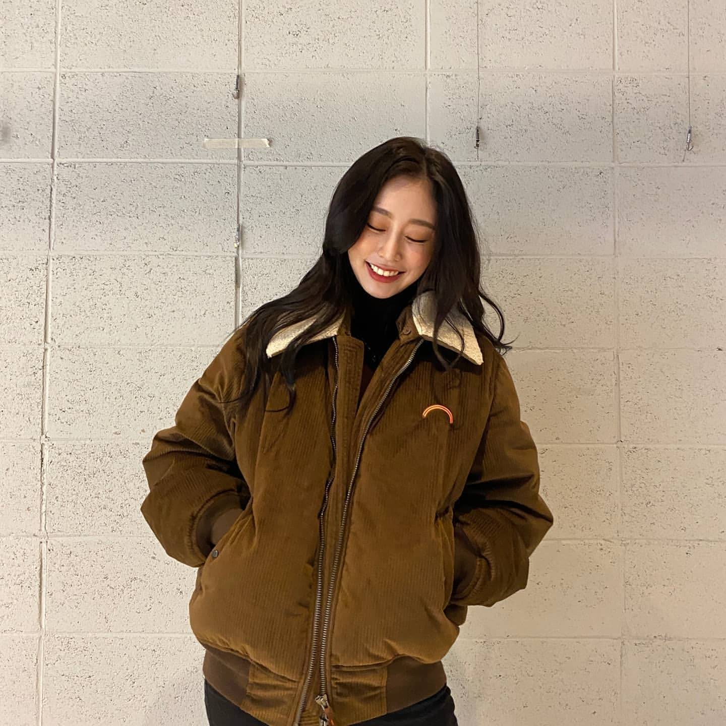 러블리즈 지수 인스타