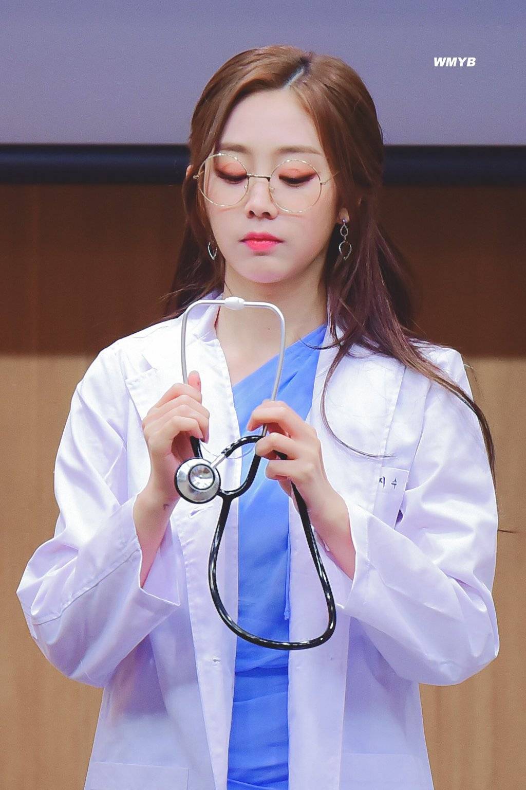 #러블리즈 서지수 의사 선생님