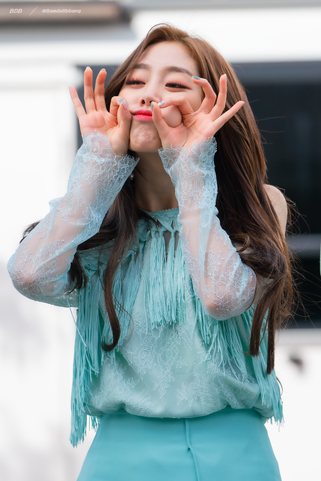 민트색도 잘 어울리는 #러블리즈 서지수