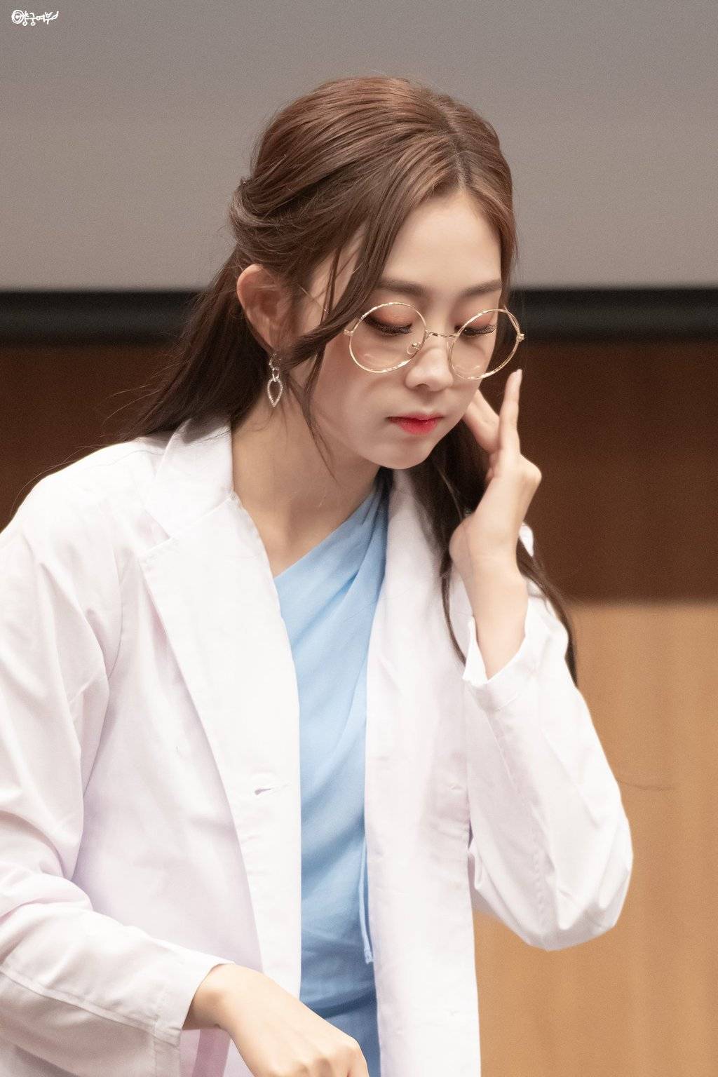 #러블리즈 서지수 의사 선생님