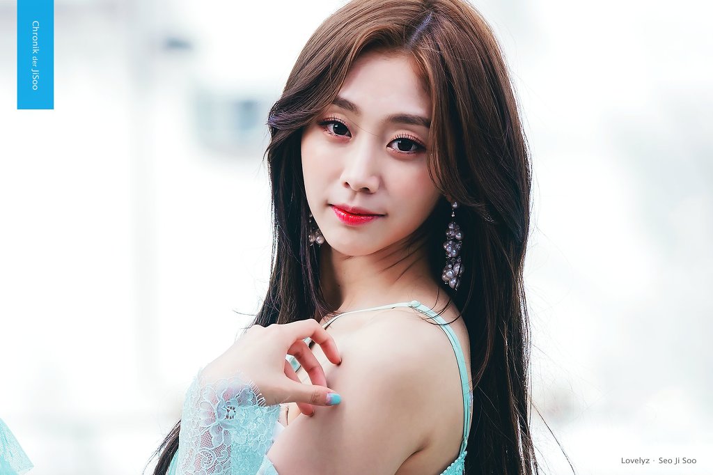 민트색도 잘 어울리는 #러블리즈 서지수