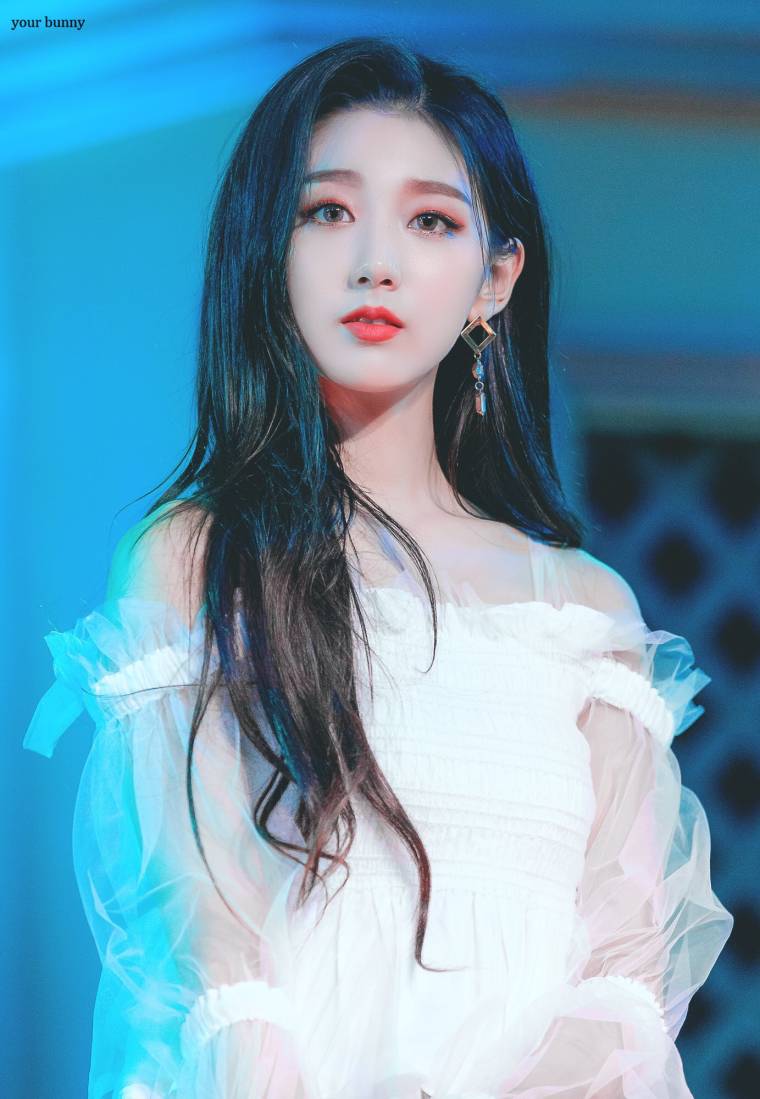 러블리즈 막냉이 정예인