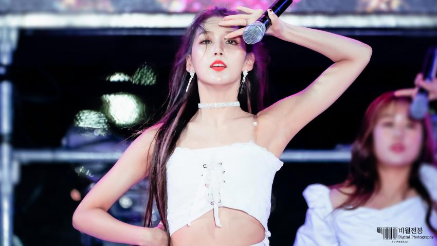 섹시한 정예인ㄷㄷ..