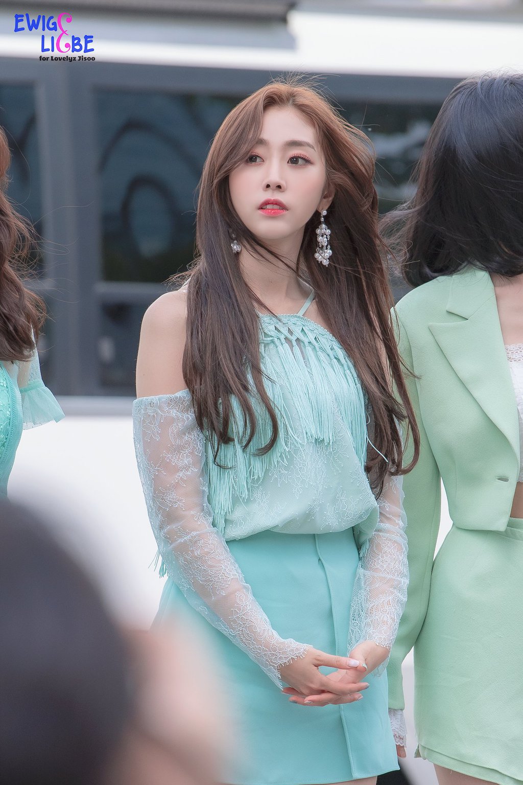 민트색도 잘 어울리는 #러블리즈 서지수