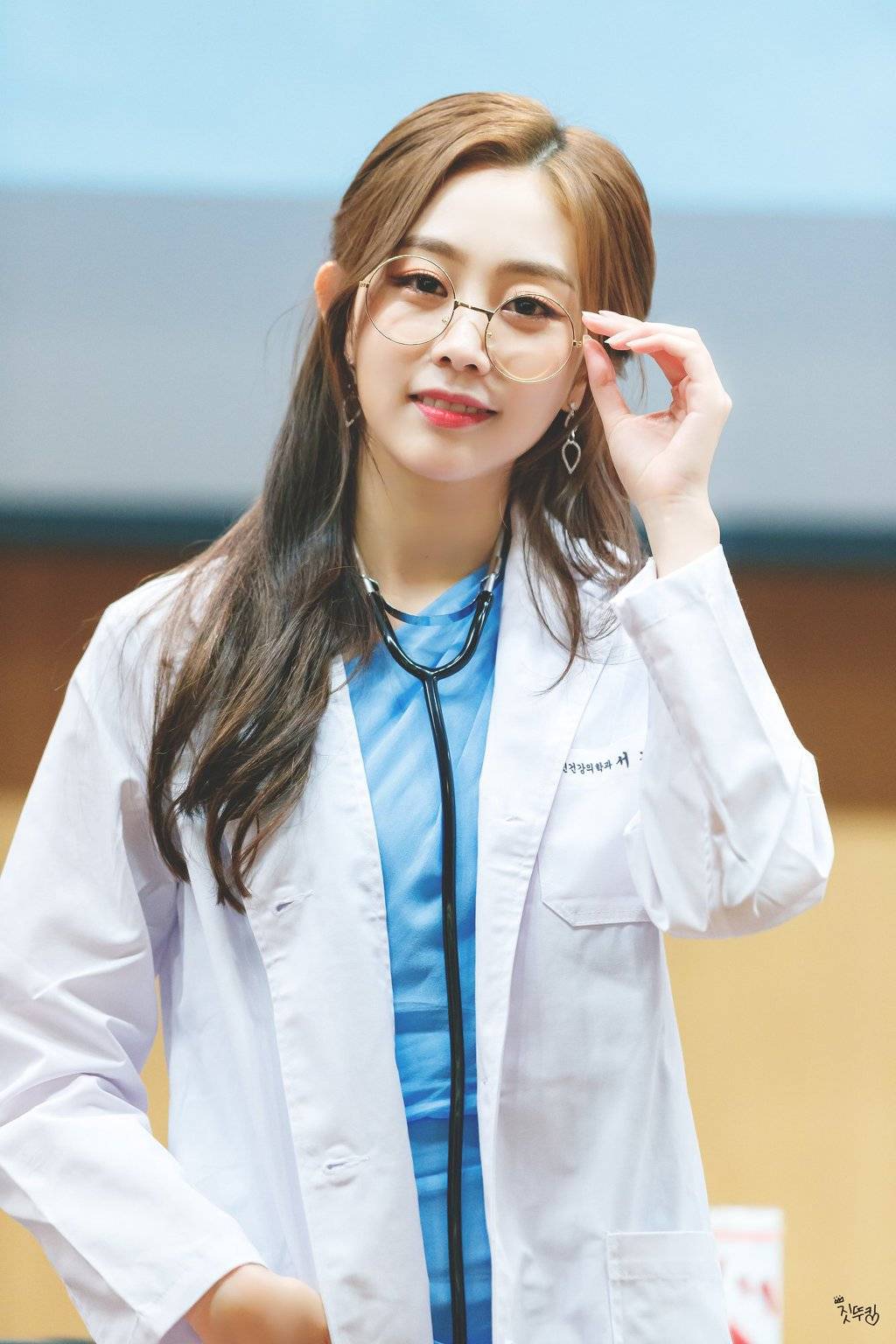 #러블리즈 서지수 의사 선생님