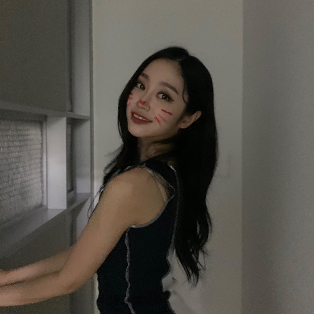러블리즈 지수 인스타