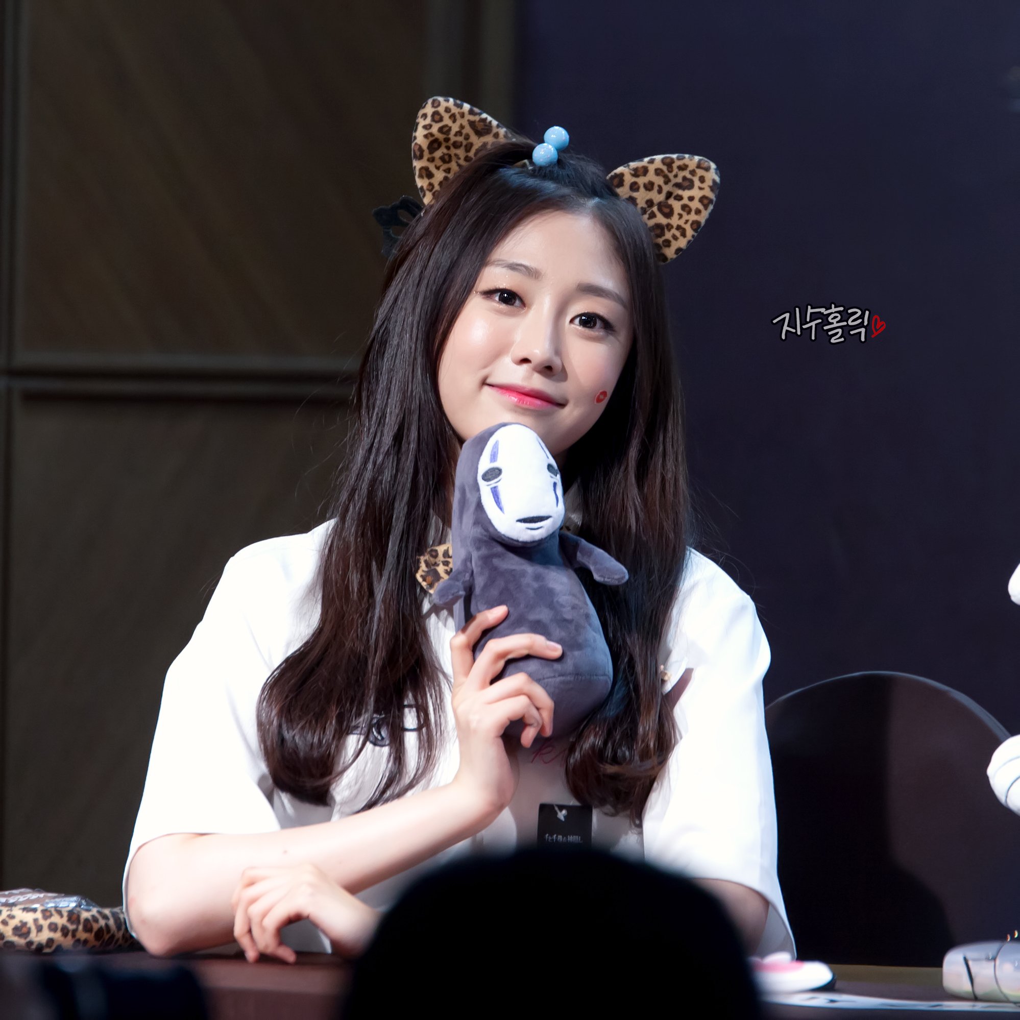 #러블리즈 지수 생일기념 짤 모음.jpg