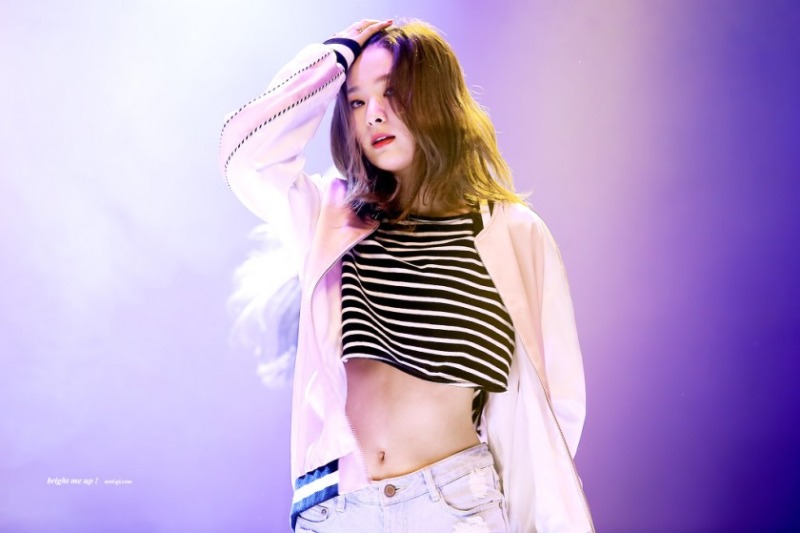 크롭티 레드벨벳 슬기