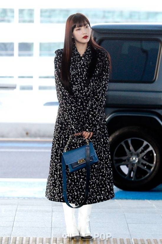 출국하는 #레드벨벳 조이