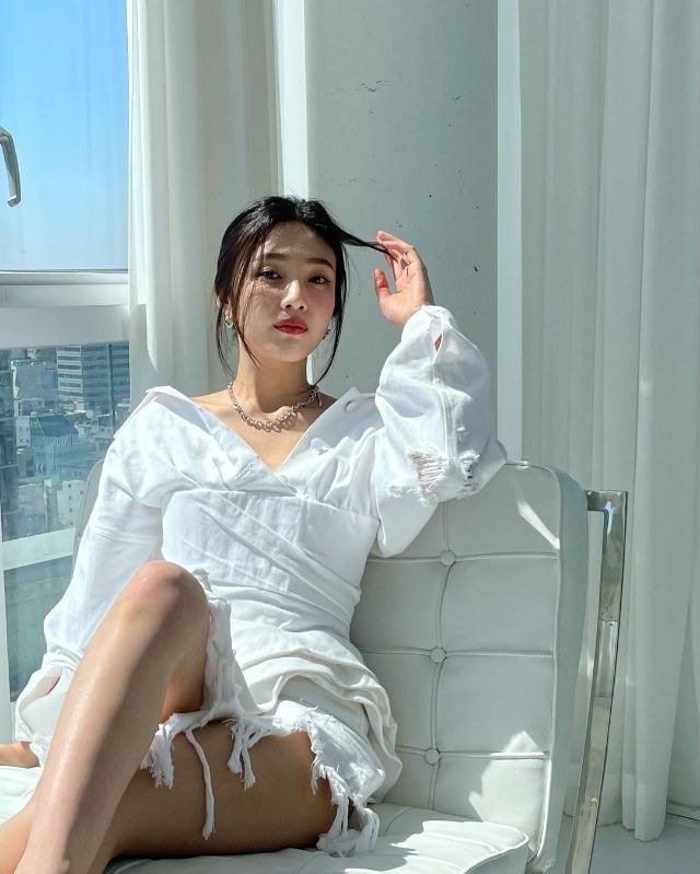 여름 화보 느낌 나는 레드벨벳 조이 인스타그램