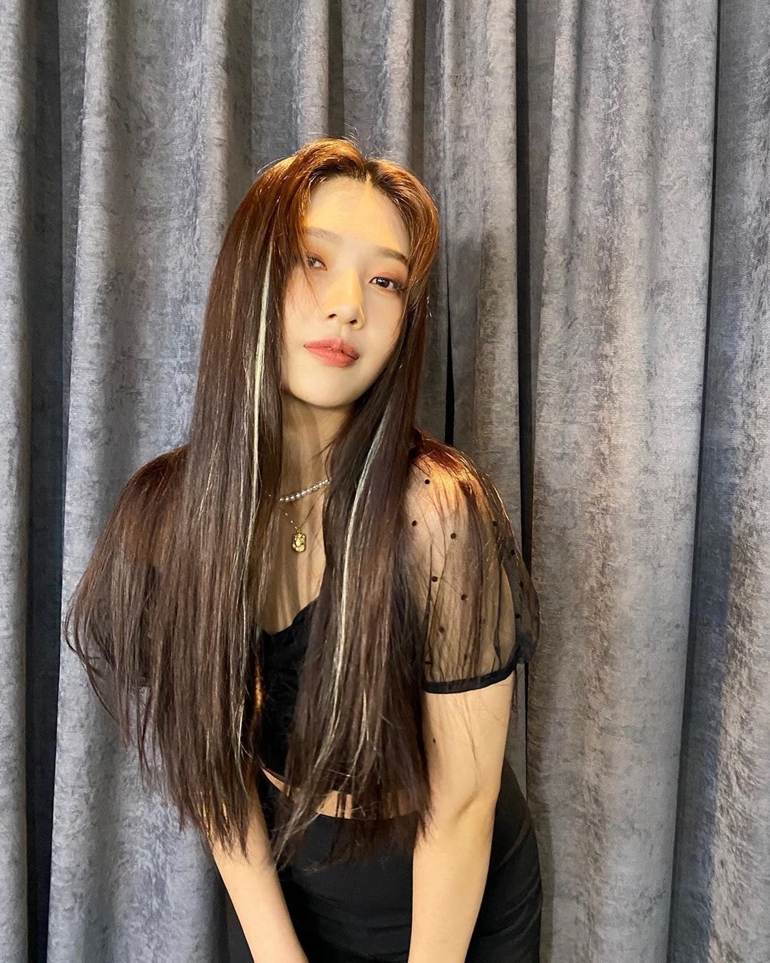 #레드벨벳 조이.insta