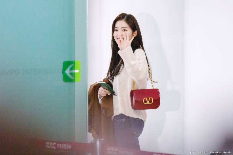 출국하는 #레드벨벳 아이린