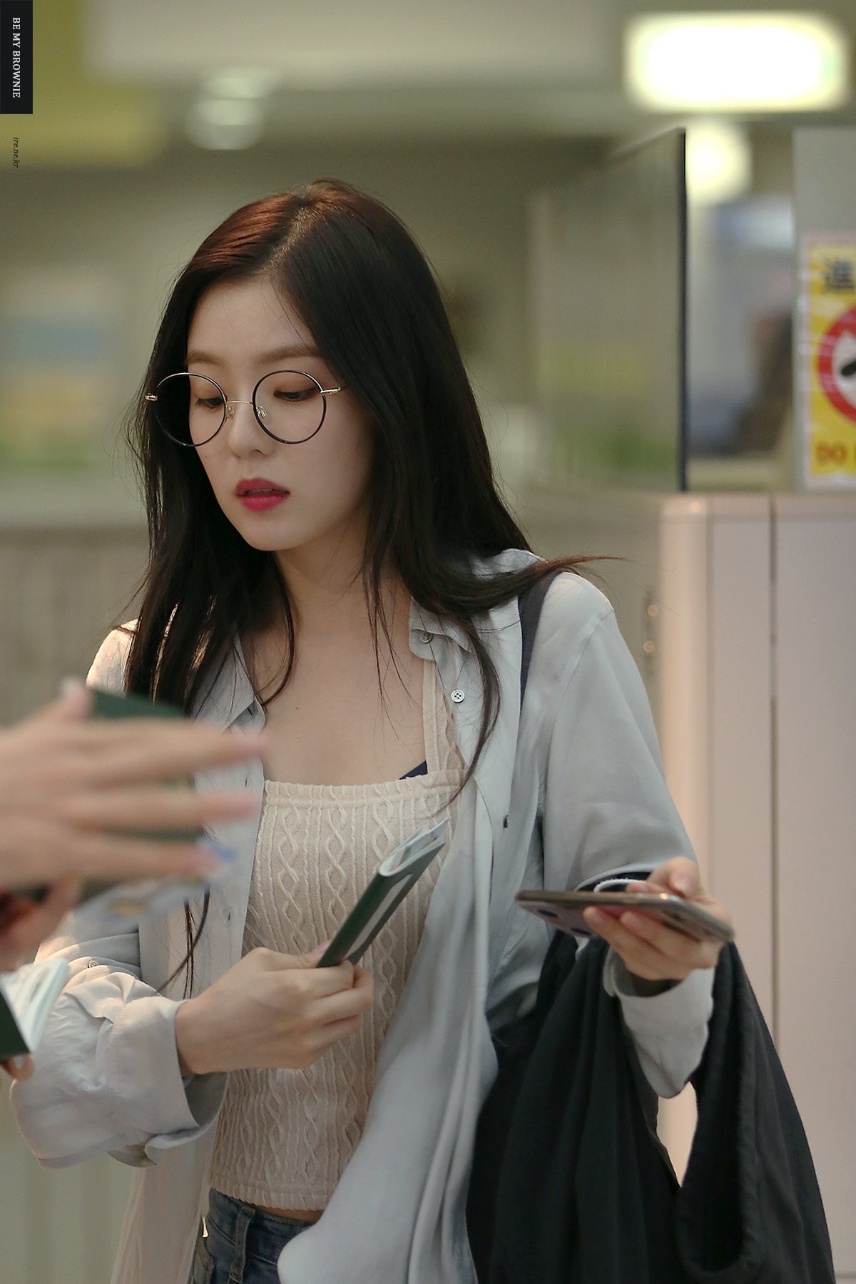 안경 낀 아이린