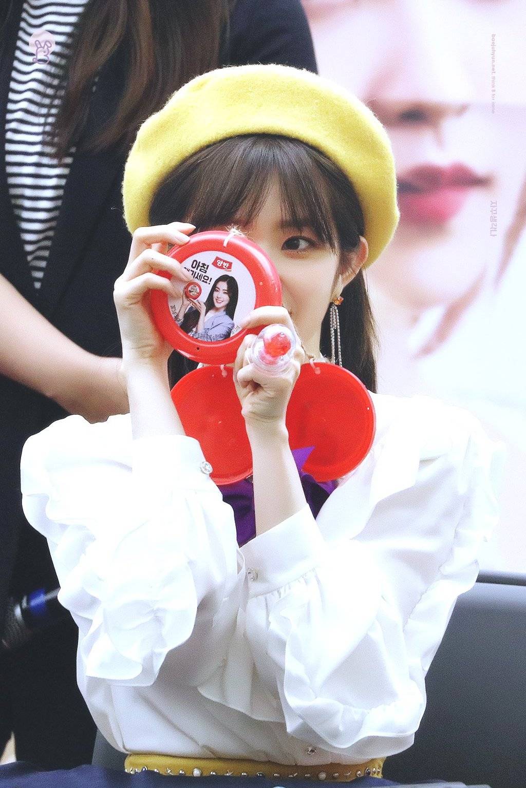 노란색 베레모마저도 소화하는 #레드벨벳 #아이린