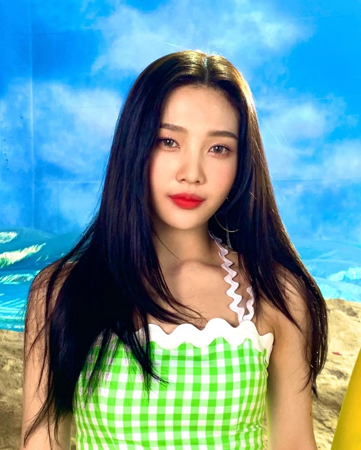 오늘자 레드벨벳 조이.insta