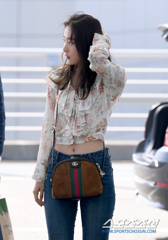 레드벨벳 슬기 출국 사진