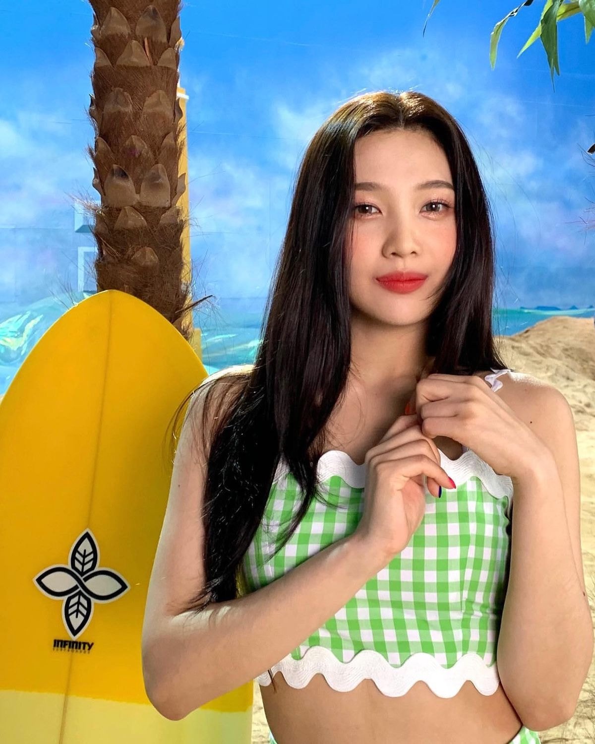 오늘자 레드벨벳 조이.insta