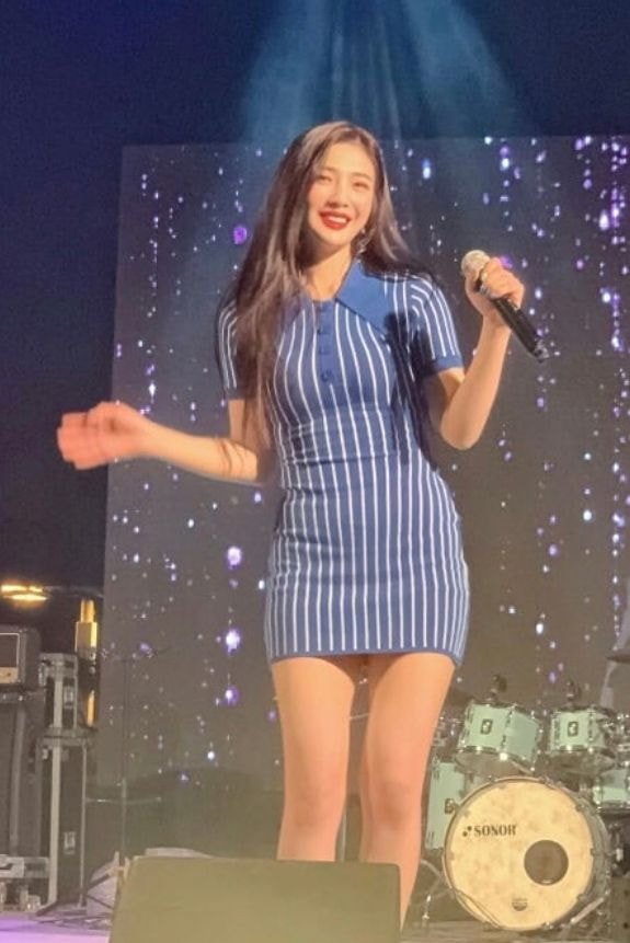 폰카로 찍은 #레드벨벳 조이