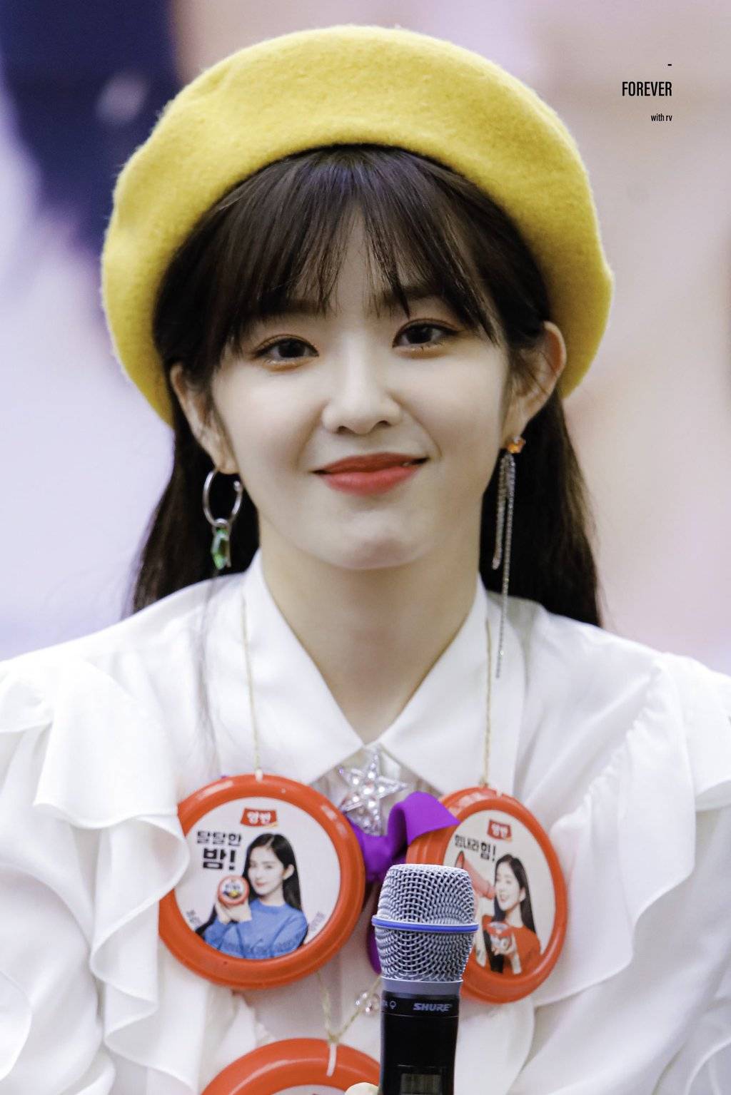 노란색 베레모마저도 소화하는 #레드벨벳 #아이린